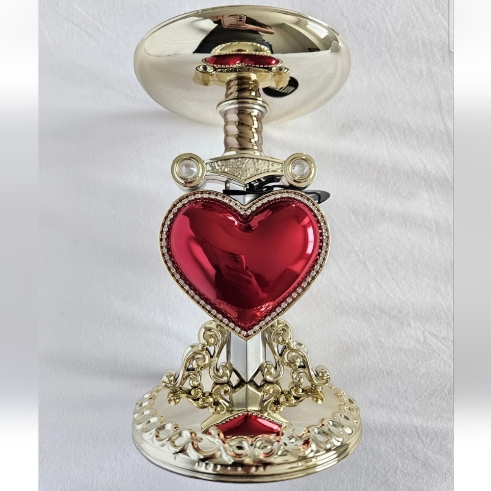 Disney Bath & Body Works Evil Queen Snow White Dagger Heart Candle Holder Gold